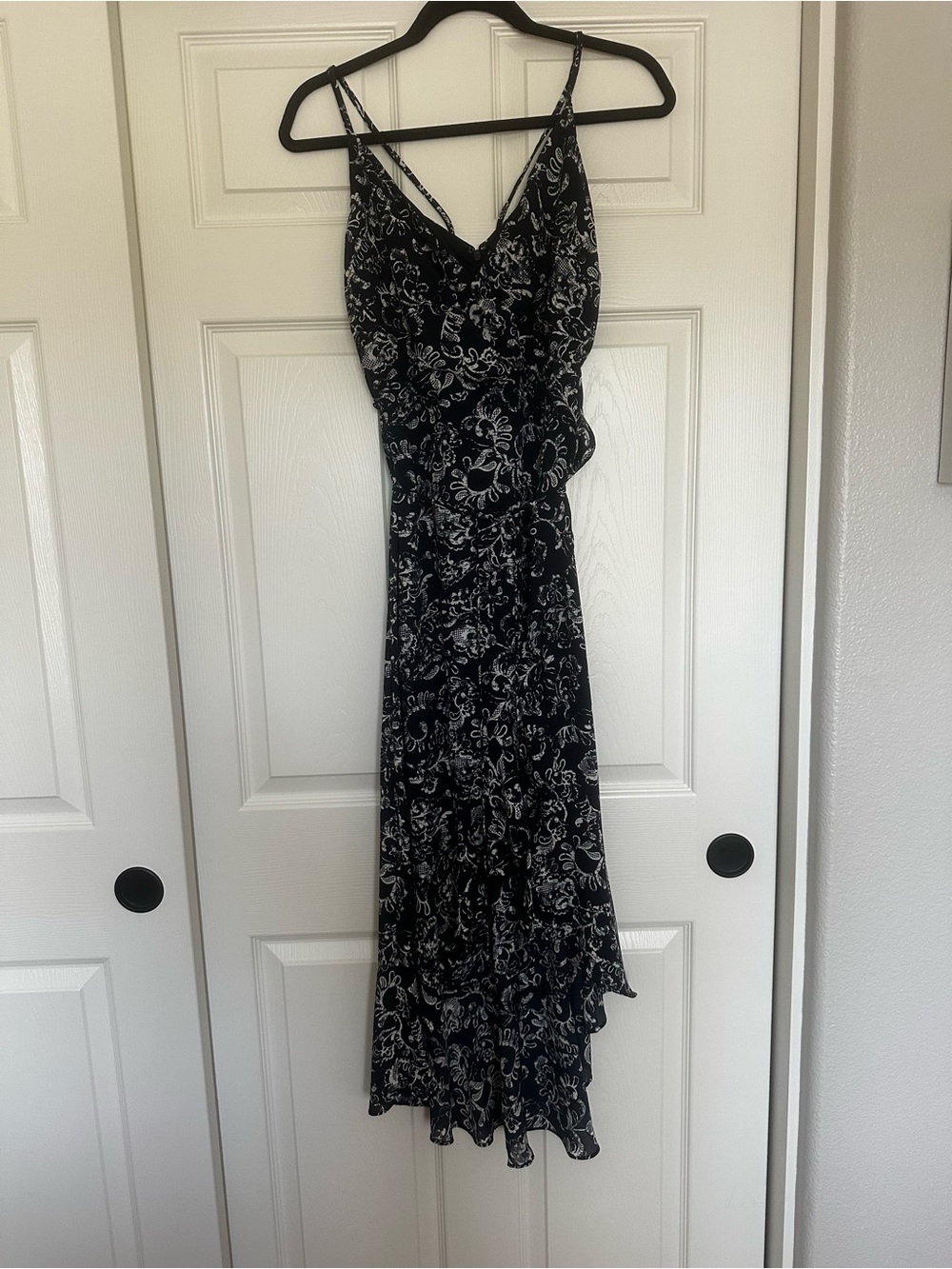 Cato Navy Blue and White Floral V-Neck Midi Dress with Double Spaghetti Straps